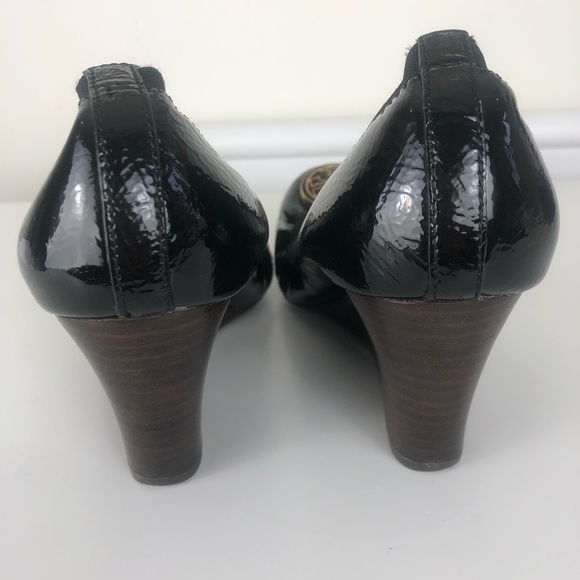 Tory Burch black leather wedges size 8 - Picture 4 of 8